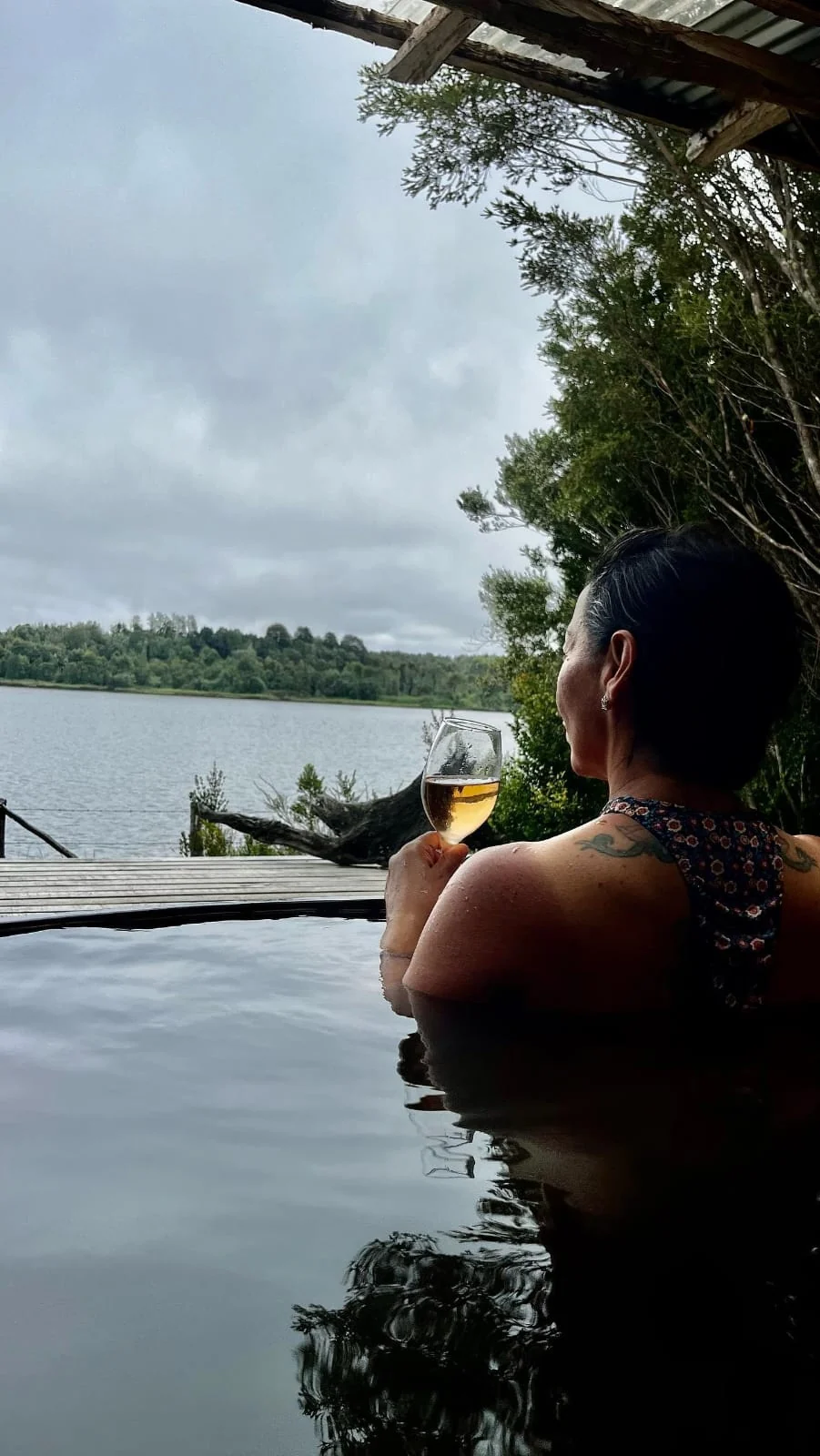 Tinaja privada de Paraíso Wilkeco junto al entorno natural de Ancud